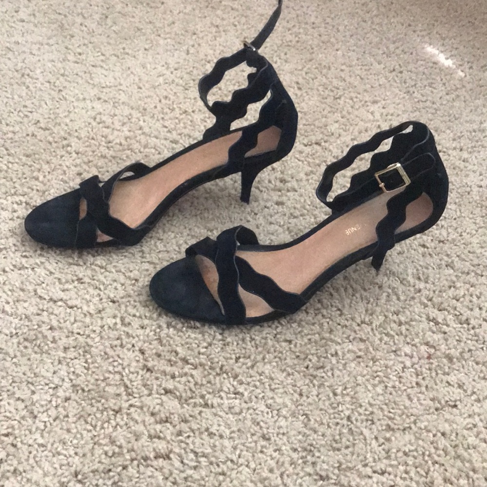 3” black heels